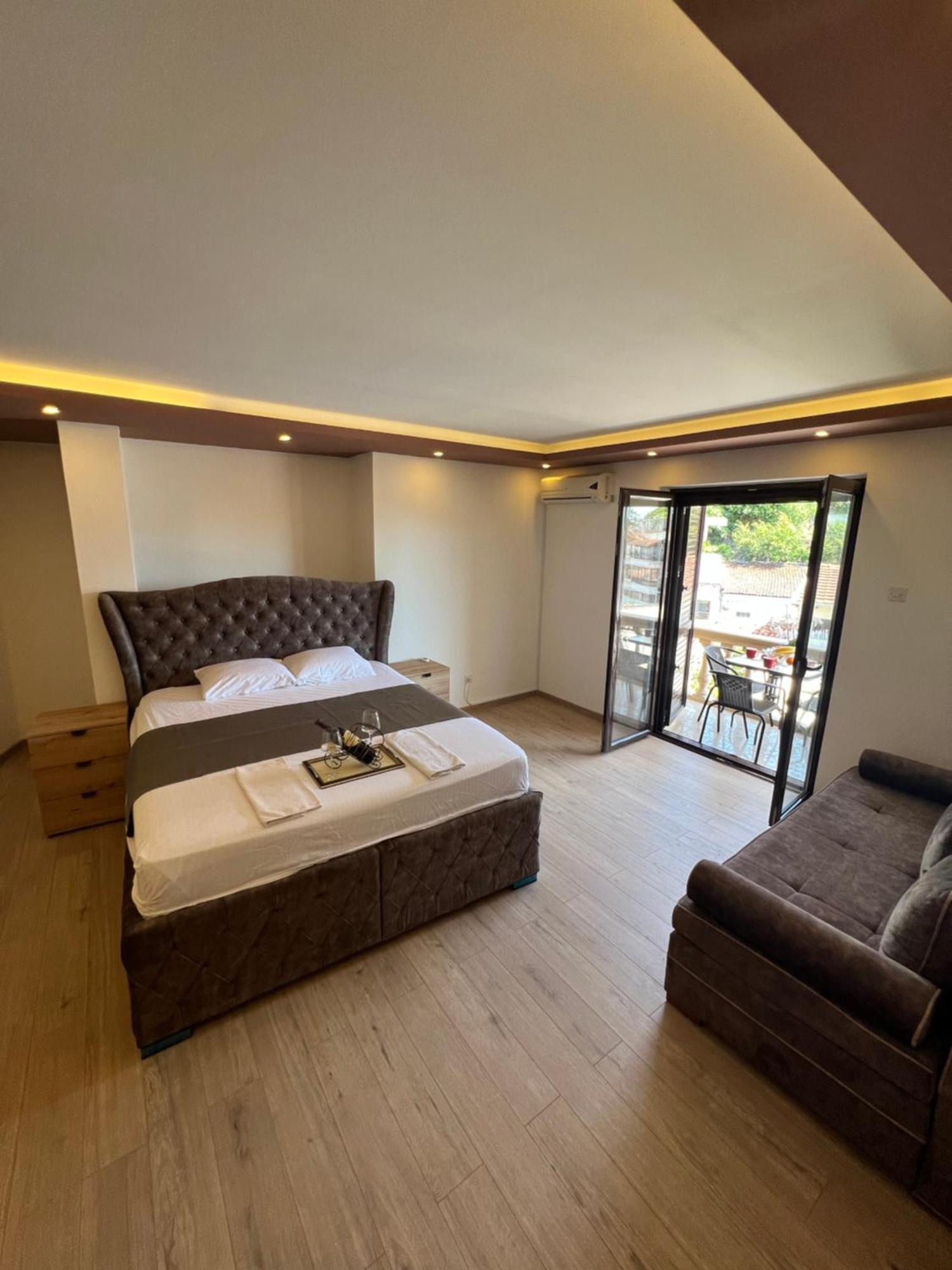 City Heart Apartments อุลซิน ภายนอก รูปภาพ